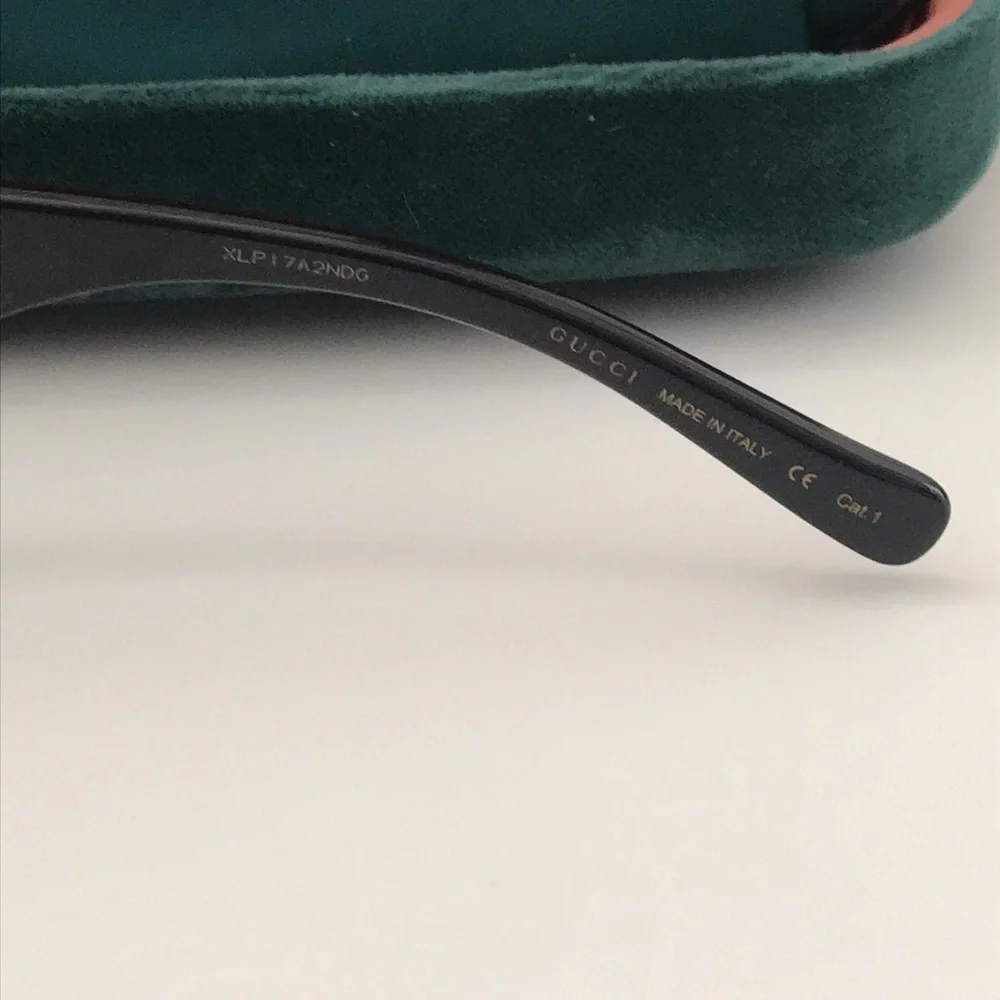 Brand-New Authentic Gucci GG0900s 005 Sunglasses – Timeless Luxury